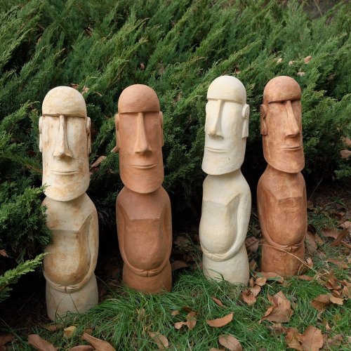 Střední ,,Moai,,